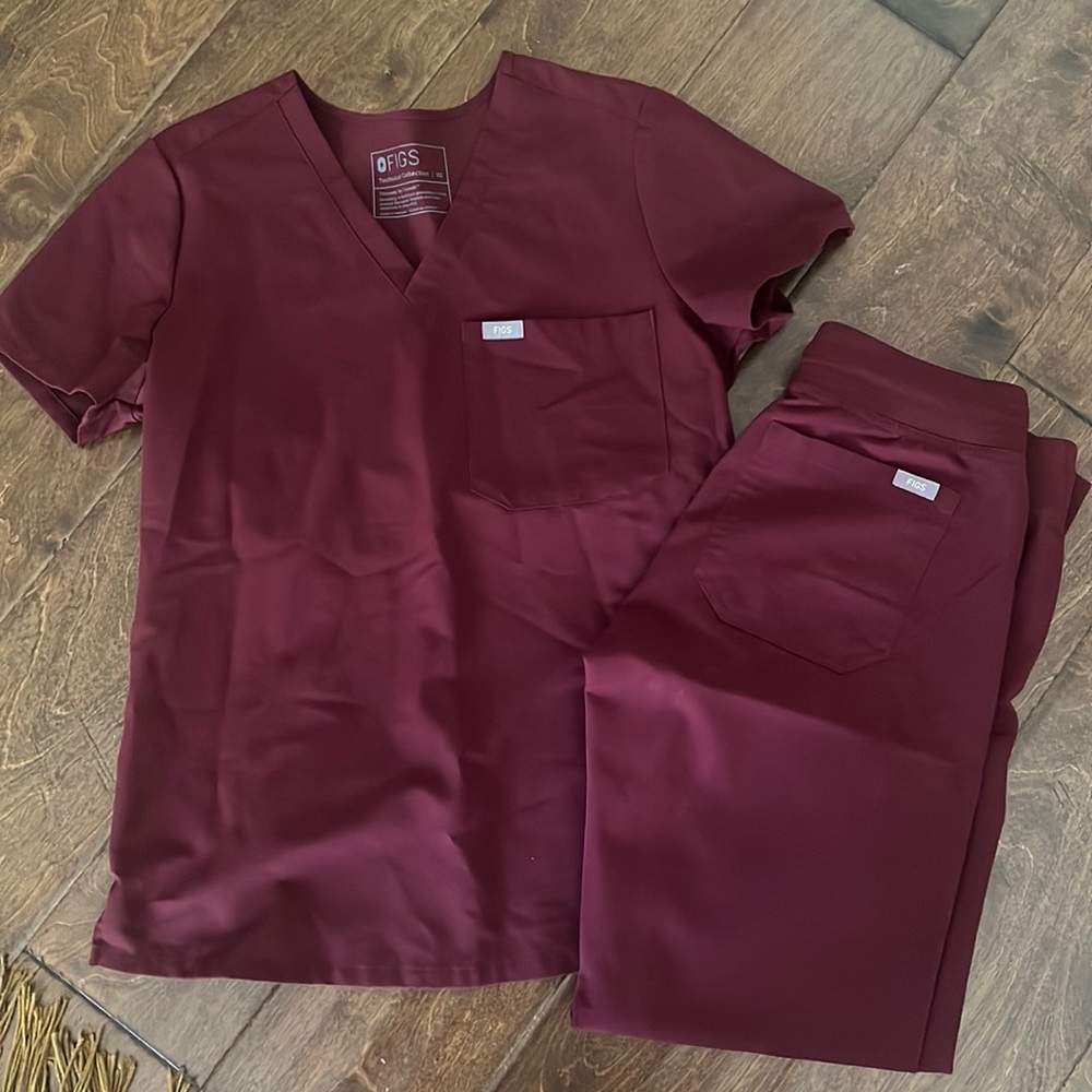 Figs scrub set